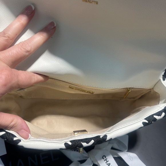 GWP CHANEL Makeup Shoulder/Handbag w/Mixed Media Chain~NIB - Picture 12 of 17